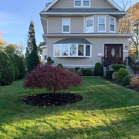 Historical Neighborhood Home New Rochelle Bagian luar foto